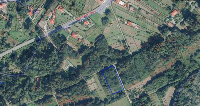 Terreno en Alquiler en Avenida Pontecesures, 14 en Padrón