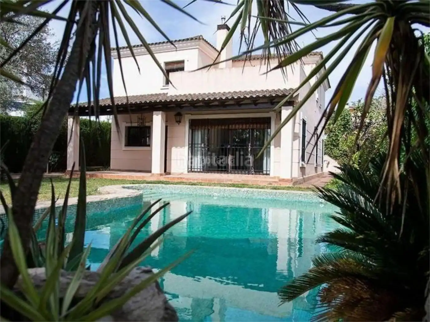 Haus mit Pool zur Miete in Avenida de las Begonias 14