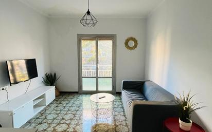 Living room of Flat for sale in L'Hospitalet de Llobregat  with Oven and Balcony