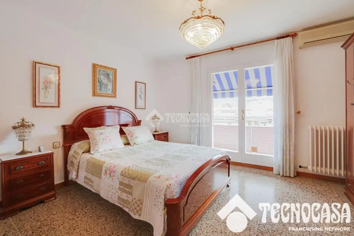 Bedroom of Flat for sale in Sant Boi de Llobregat  with Air Conditioner, Heating and Terrace