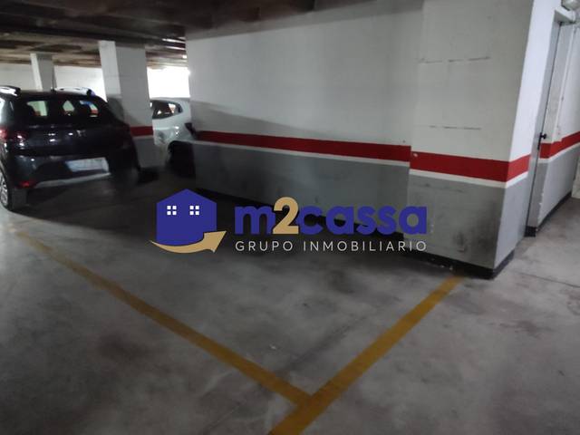 Garaje en Venta en Sutullena