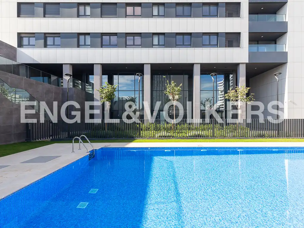 Piscina de Pis de lloguer en Valencia amb Aire condicionat, Calefacció i Terrassa
