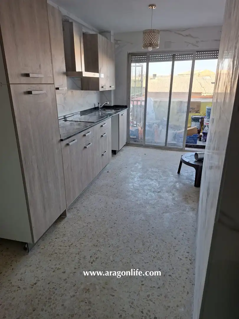 Cocina de Piso en venta en Caspe con Calefacción, Terraza y Balcón