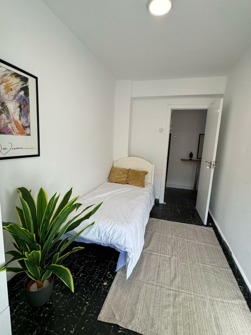 Piso para compartir en Carrer Guillem Escrivà, La Malva-rosa, Poblats Marítims,  Valencia Capital
