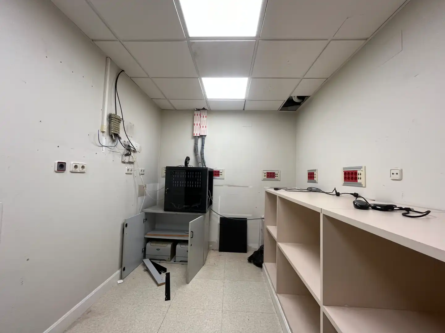 Office space with lift to rent in Carrer de la Sèquia 11, imagen 12