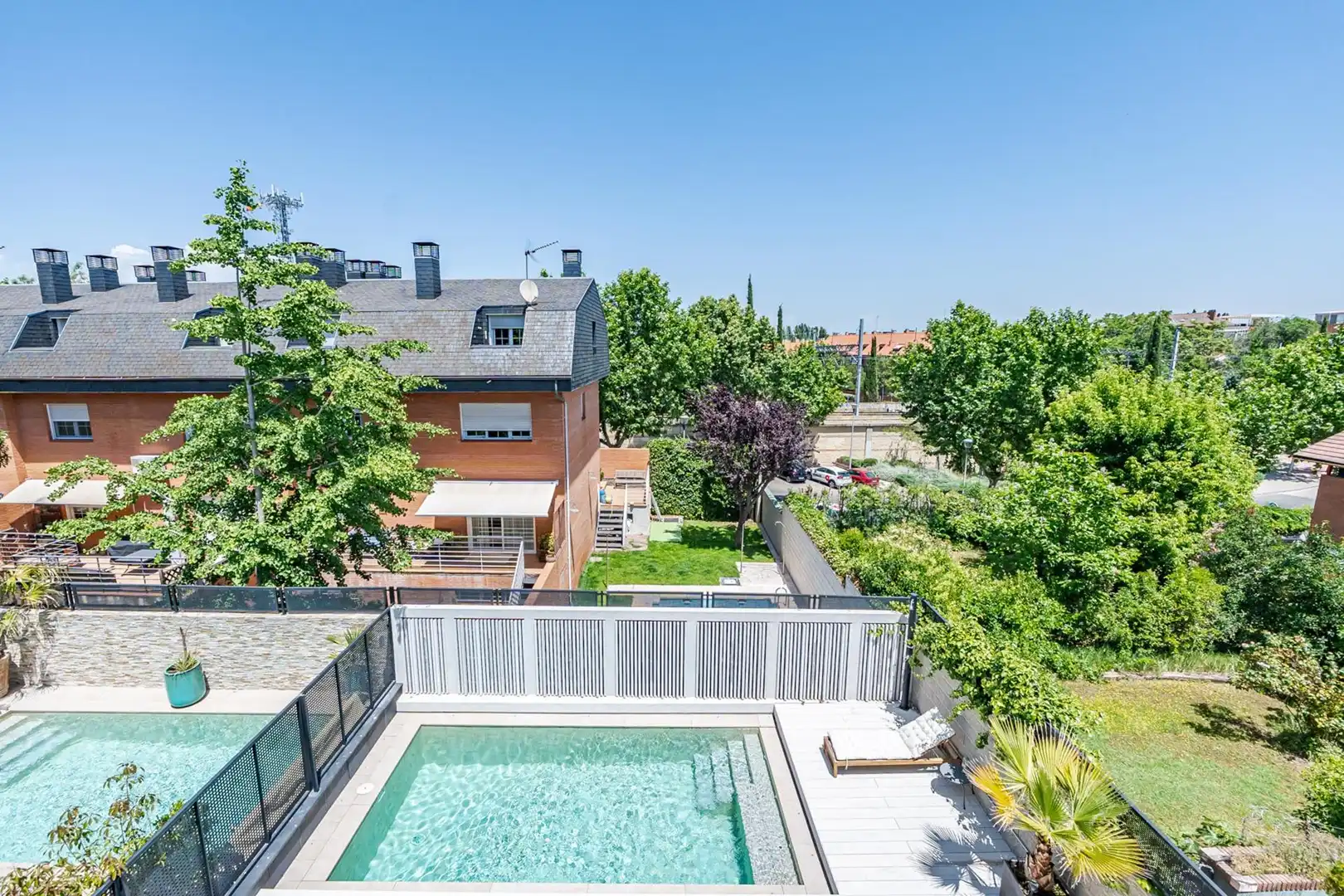 Piscina de Casa adosada en venta en Pozuelo de Alarcón con Aire acondicionado, Calefacción y Piscina