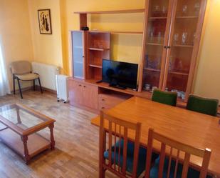 Sala d'estar de Apartament de lloguer en Puertollano amb Aire condicionat, Calefacció i Moblat