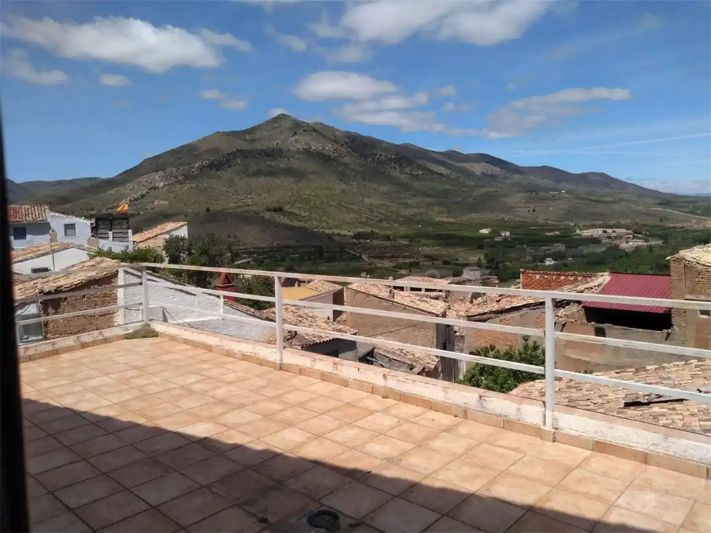 Terrassa de Finca rústica en venda en Paracuellos de la Ribera amb Jardí privat i Moblat