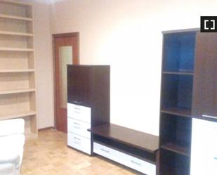 Living room of Flat to rent in Pozuelo de Alarcón  with Air Conditioner, Heating and Furnished