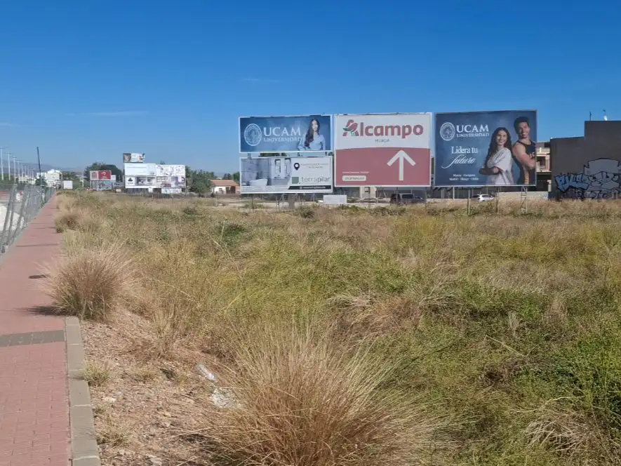 Terreno industrial en venta en Pedanías Este