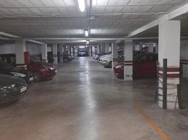 Parking to rent in Plaza de Andalucía