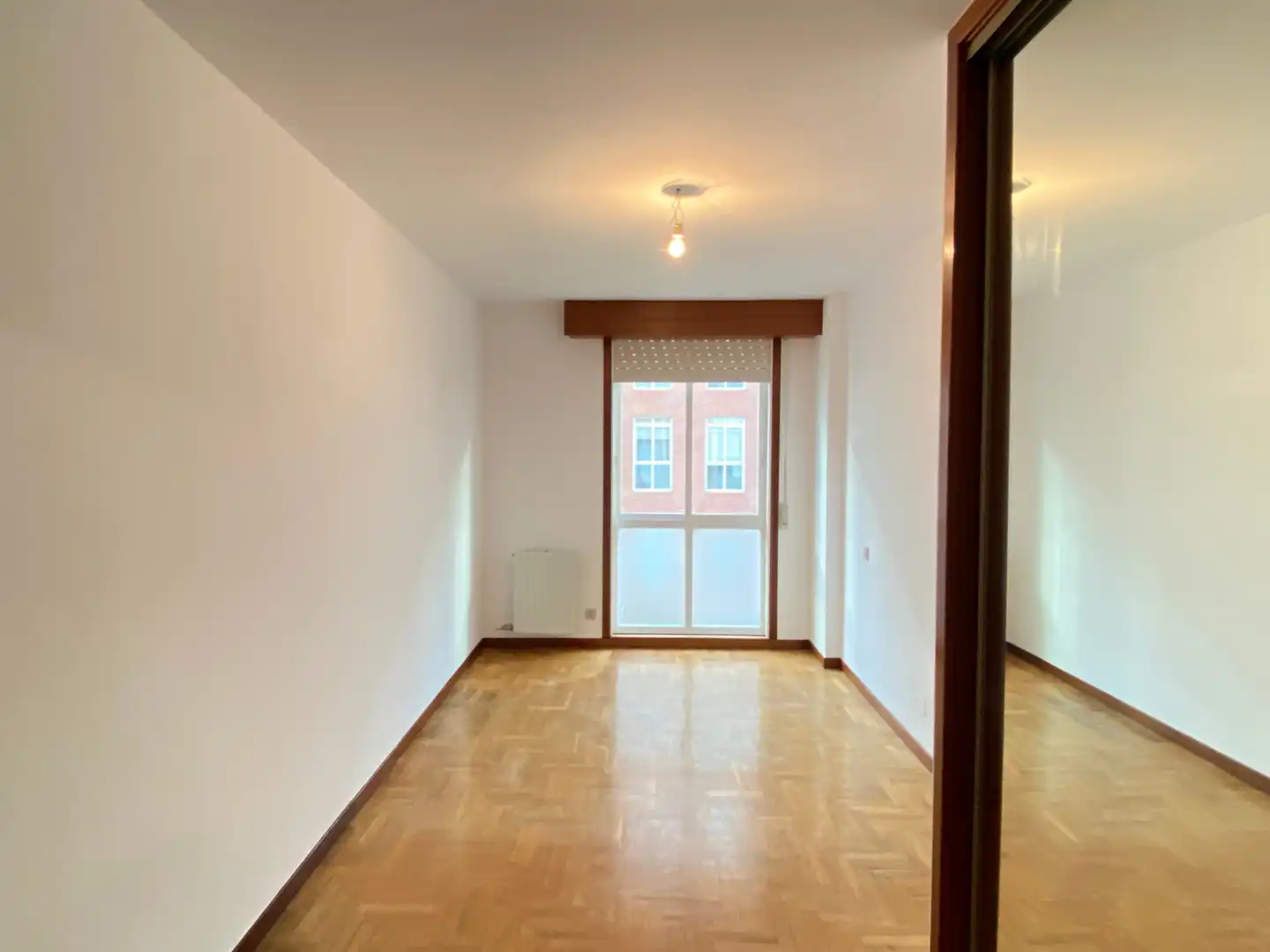 Habitación de Piso en venta en Santiago de Compostela  con Calefacción, Trastero y Amueblado