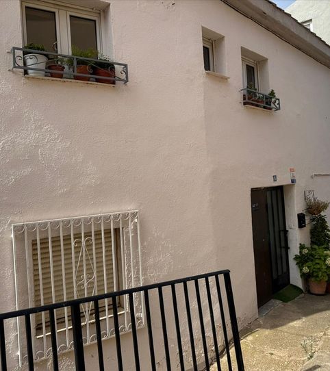 Foto 2 de Casa adosada en venda a Cl Mediavilla Alta, Entrena, La Rioja