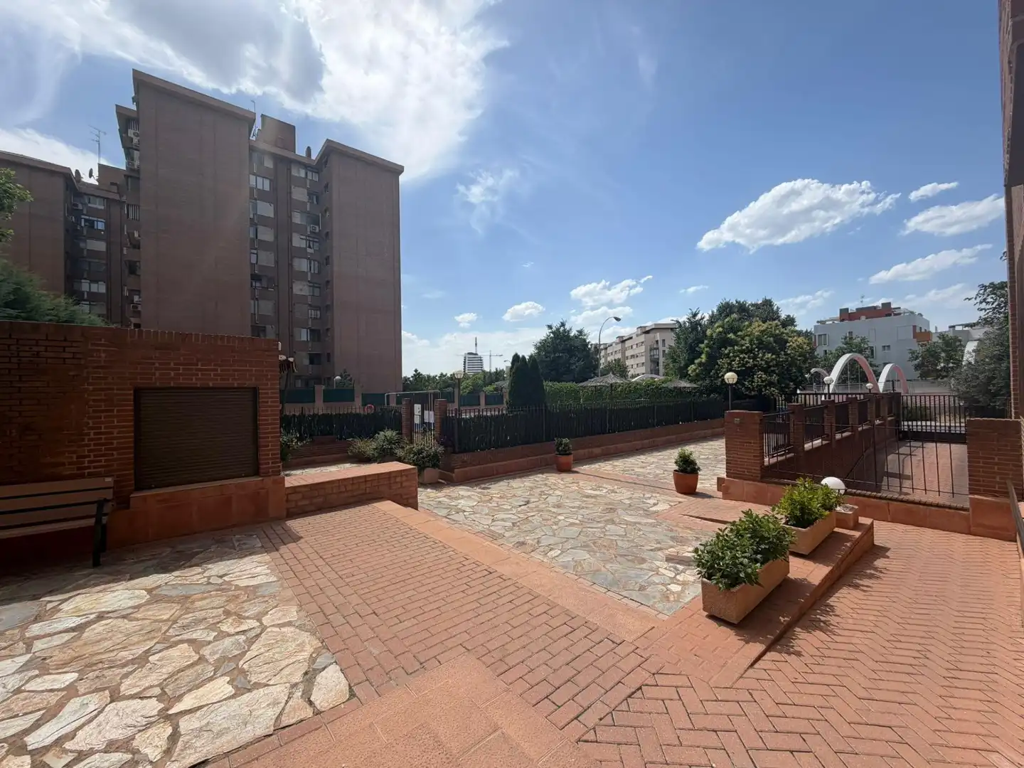 Terrasse von Wohnung zur Miete in Madrid mit Heizung, Privatgarten und Abstellraum