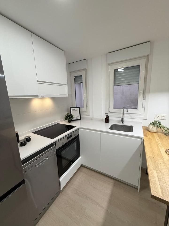 Pis de lloguer a De Emilio Castelar, La Granja