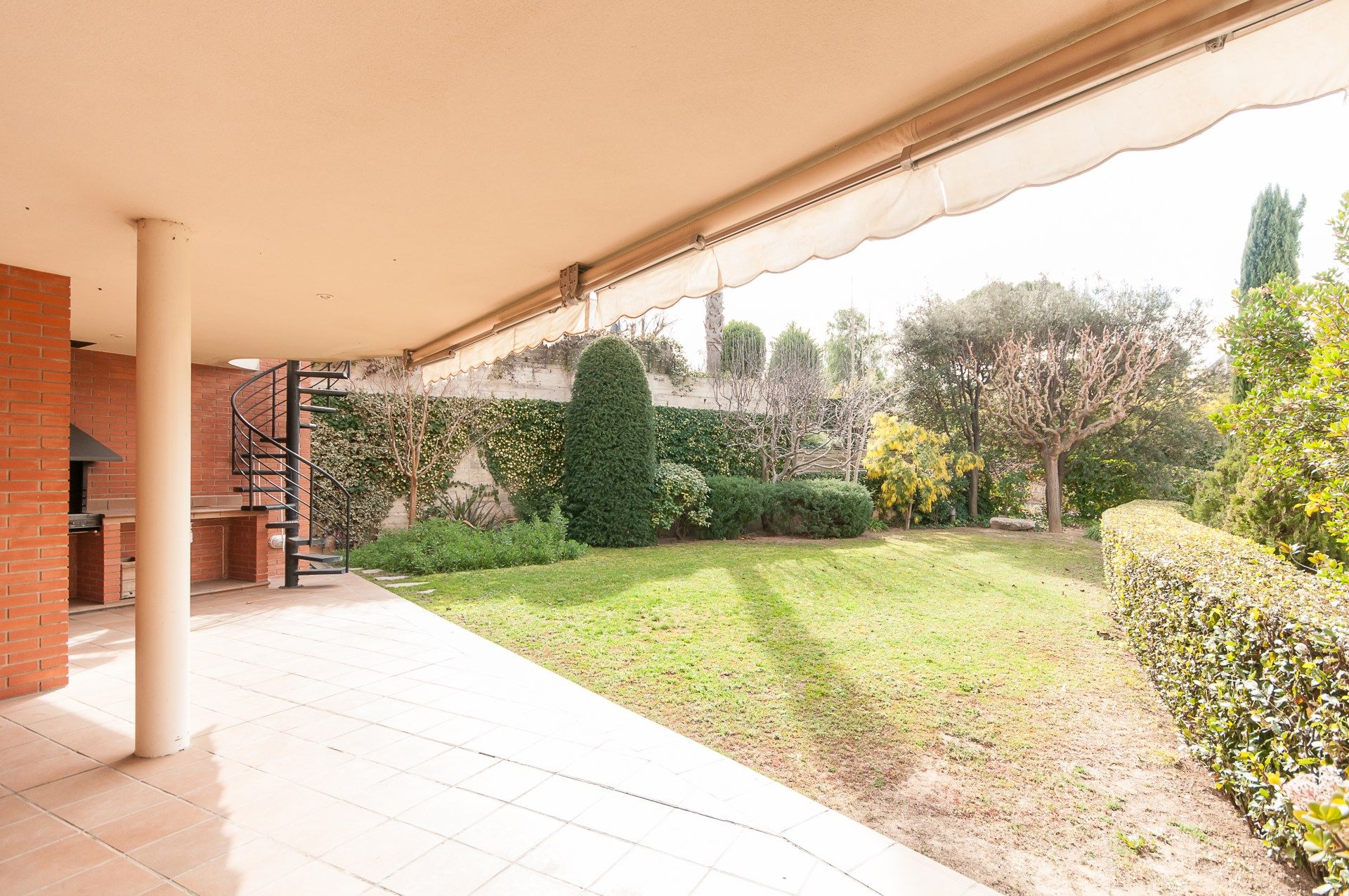 Jardín de Casa o chalet de alquiler en Sant Just Desvern con Aire acondicionado, Calefacción y Terraza