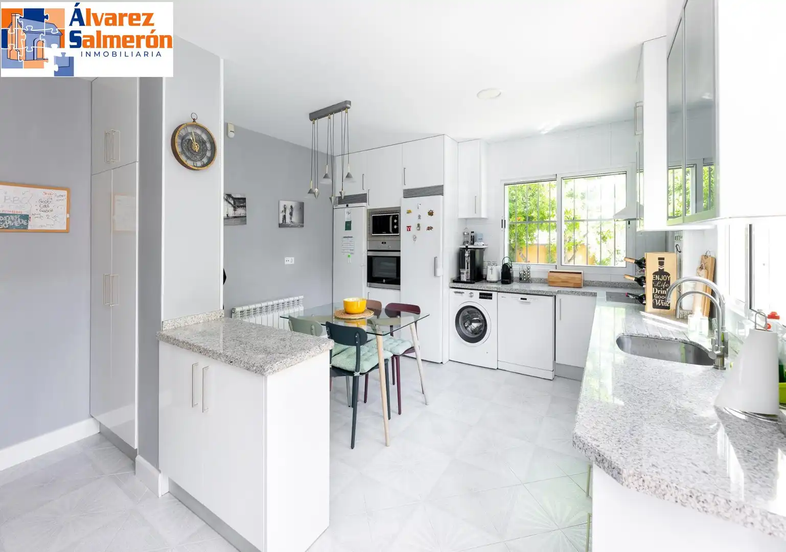 Cocina de Casa o chalet en venta en Albolote con Aire acondicionado, Calefacción y Jardín privado