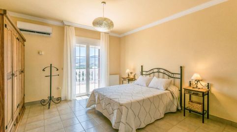 CHALET CON PISCINA, PISTA DE PADEL,  5 DORM, 4 BAÑOS, 2 COCINAS, imatge 5