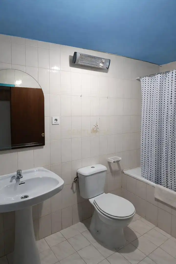Baño de Casa adosada en venta en Herrera de Alcántara con Trastero