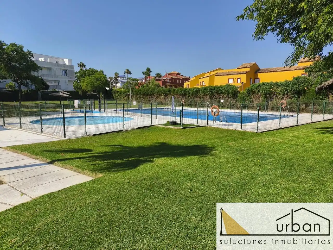 Ground floor for sale in Juan Carlos I, Costa Ballena - Largo Norte