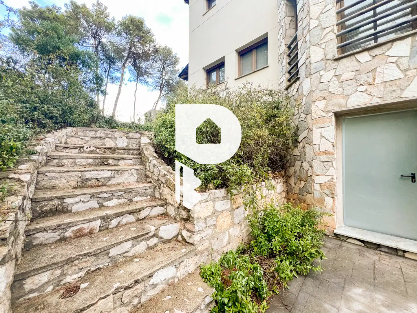 Vista exterior de Casa o chalet en venta en Vallirana con Aire acondicionado, Calefacción y Terraza