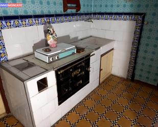 Cuina de Casa o xalet en venda en Los Fayos