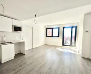 Living room of Flat to rent in  Barcelona Capital  with Air Conditioner, Heating and Parquet flooring