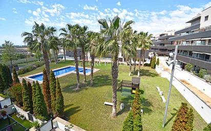 Swimming pool of Flat for sale in Vilanova i la Geltrú  with Air Conditioner and Terrace
