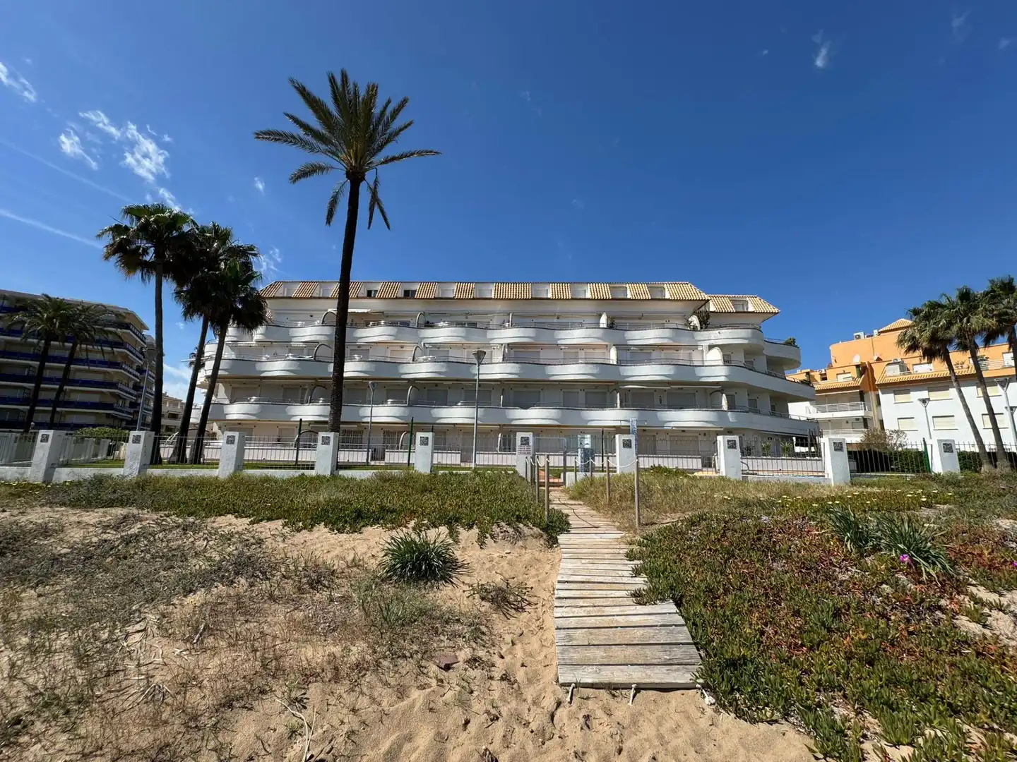 Vista exterior de Apartamento en venta en Dénia con Aire acondicionado, Calefacción y Jardín privado