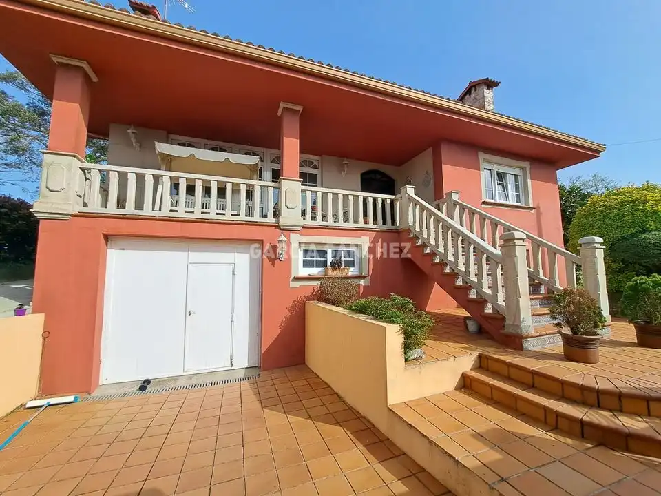 Chalet con terraza en venta en Aldea Abanqueiro 55, imagen 2