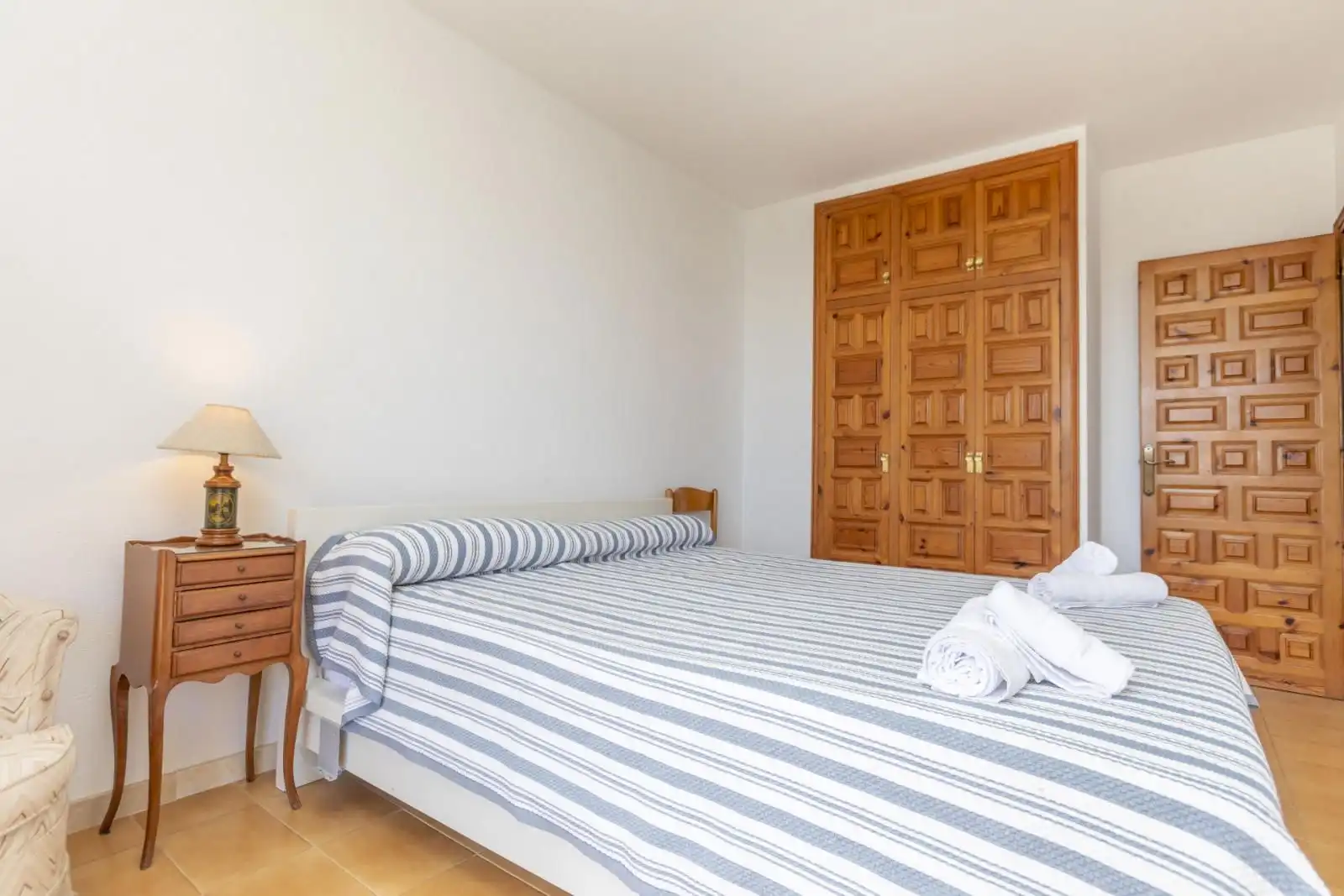Schlafzimmer von Einfamilien-Reihenhaus zum Verkauf in Palafrugell mit Heizung, Terrasse und Abstellraum