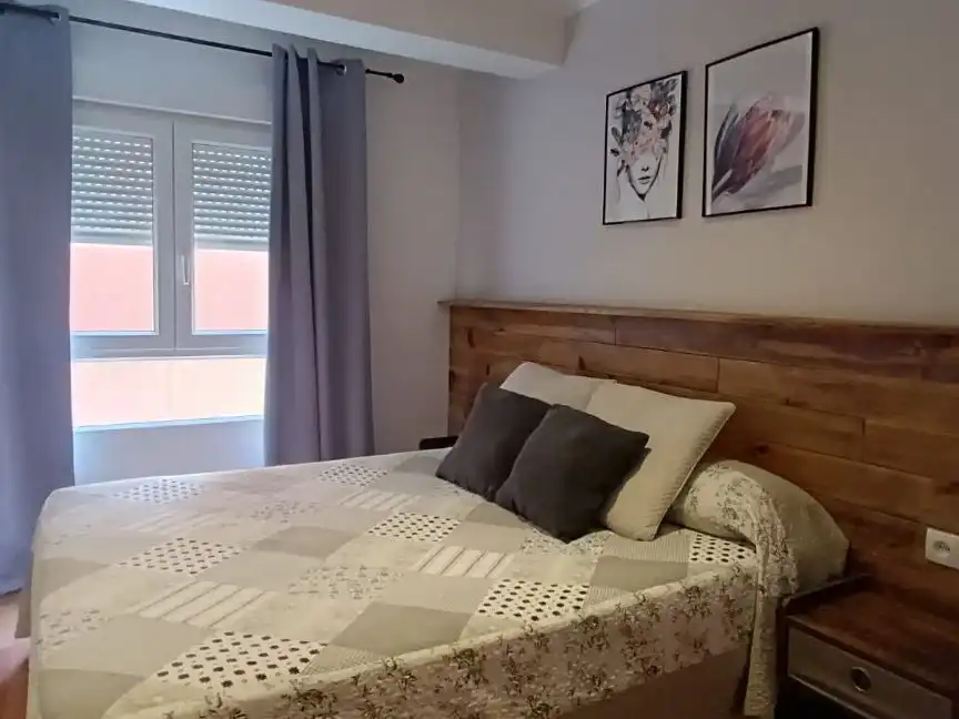Habitación de Piso en venta en Almería con Parquet, Amueblado y Lavadora