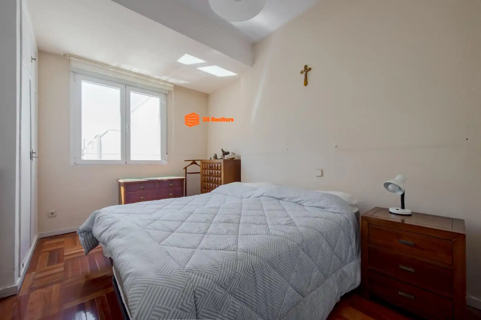 Bedroom of Flat for sale in Madrid  with Air Conditioner, Heating and Parquet flooring