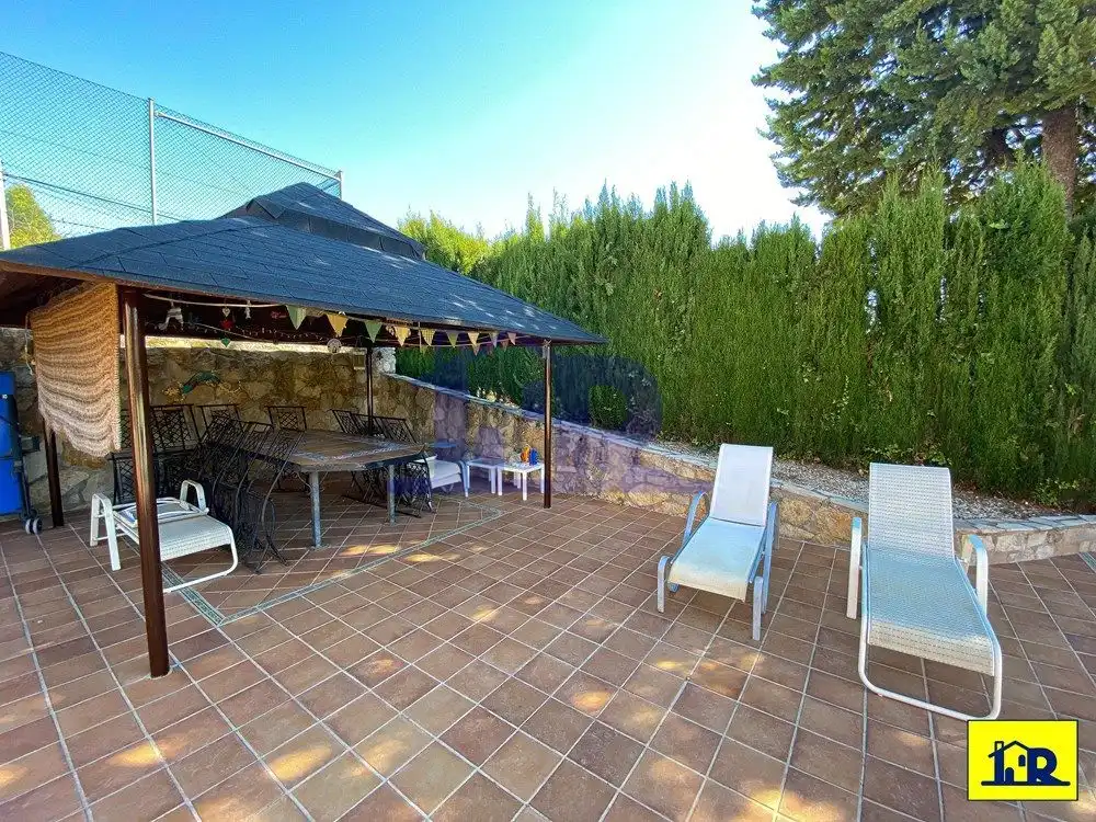 Terrace of Houses for sale in Arcas del Villar  with Terrace, Storage room and Swimming Pool