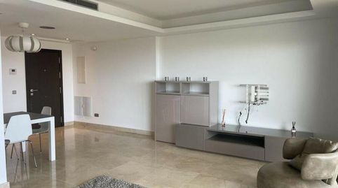 Foto 5 de Planta baja de alquiler en Los Arqueros - Puerto del Almendro, Benahavís