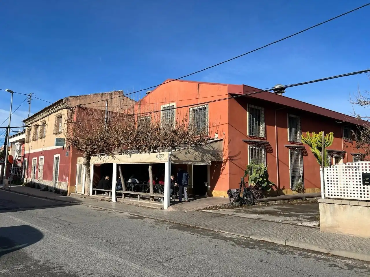 Local comercial en venda a Camino Badén 188