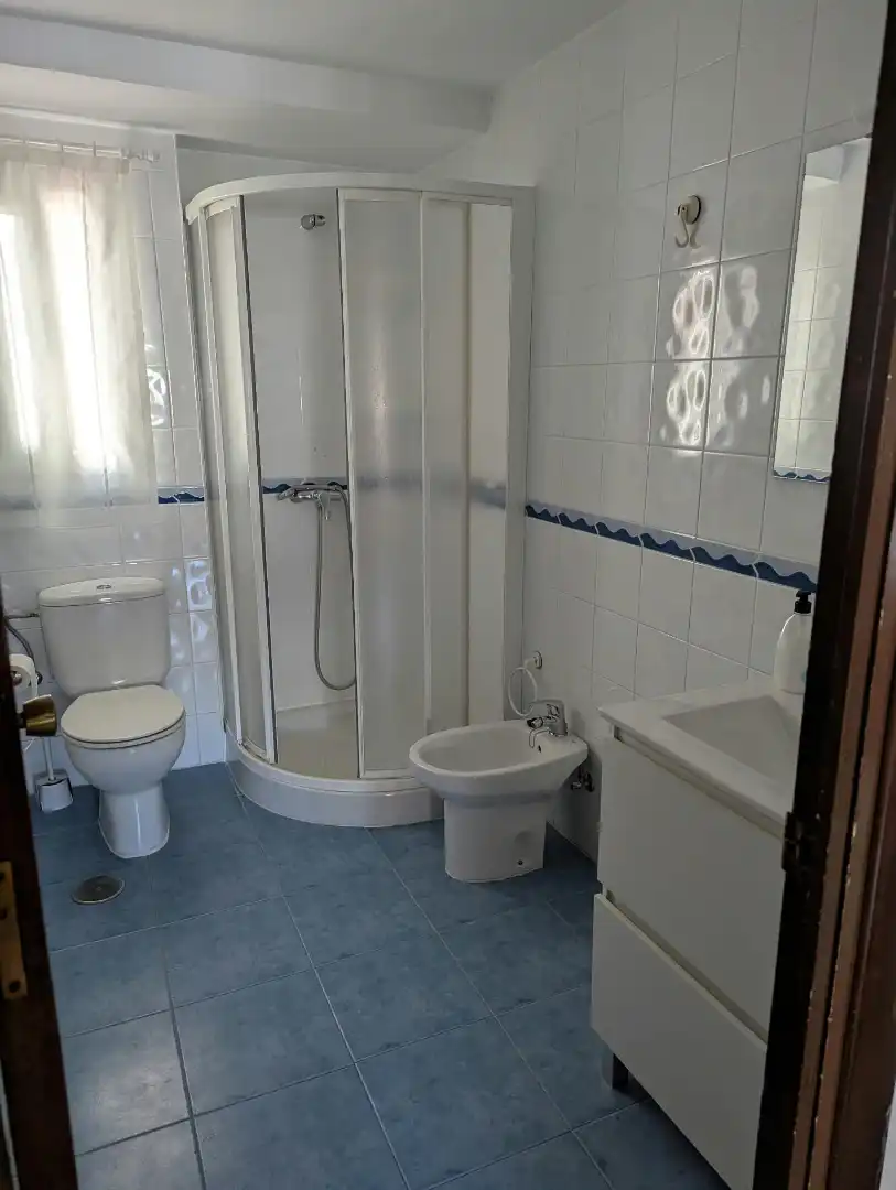 Bathroom of Flat for rent in Sevilla  with Air Conditioner, Terrace and Furnished