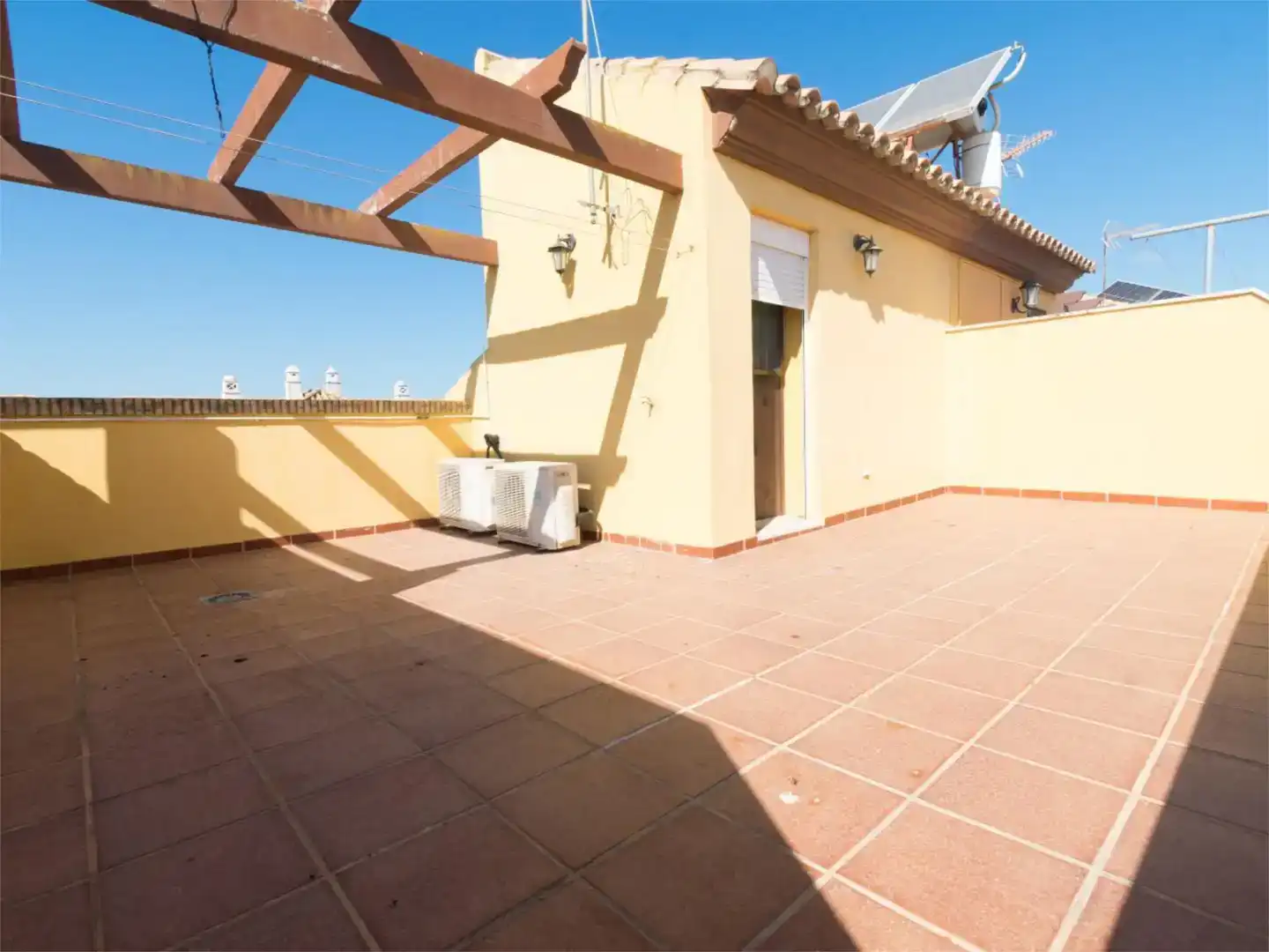 Terrace of Detached homes for rent in Rota  with Air Conditioner, Private garden and Storage room