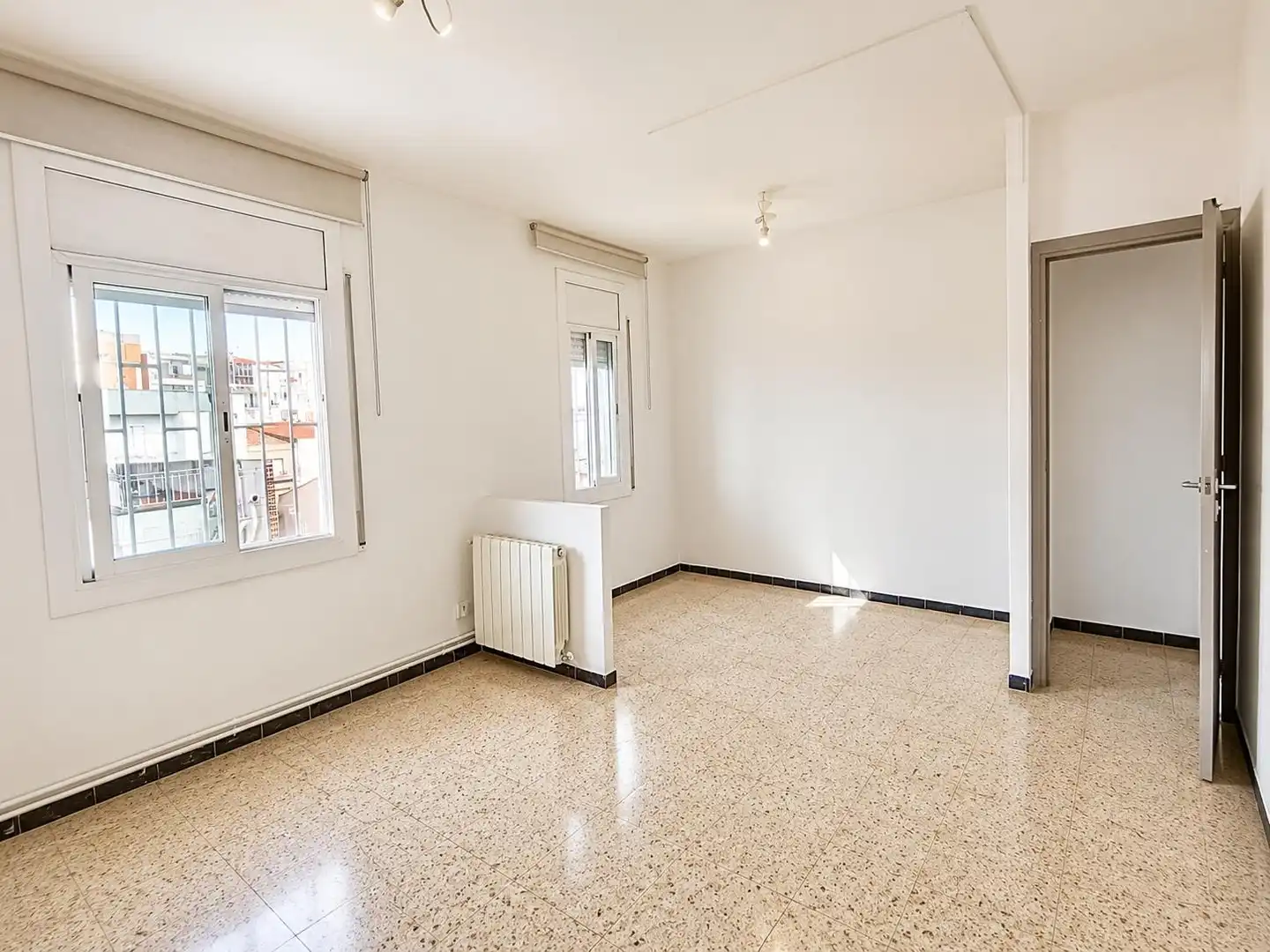 Bedroom of Flat for sale in Sabadell  with Heating, Oven and Balcony