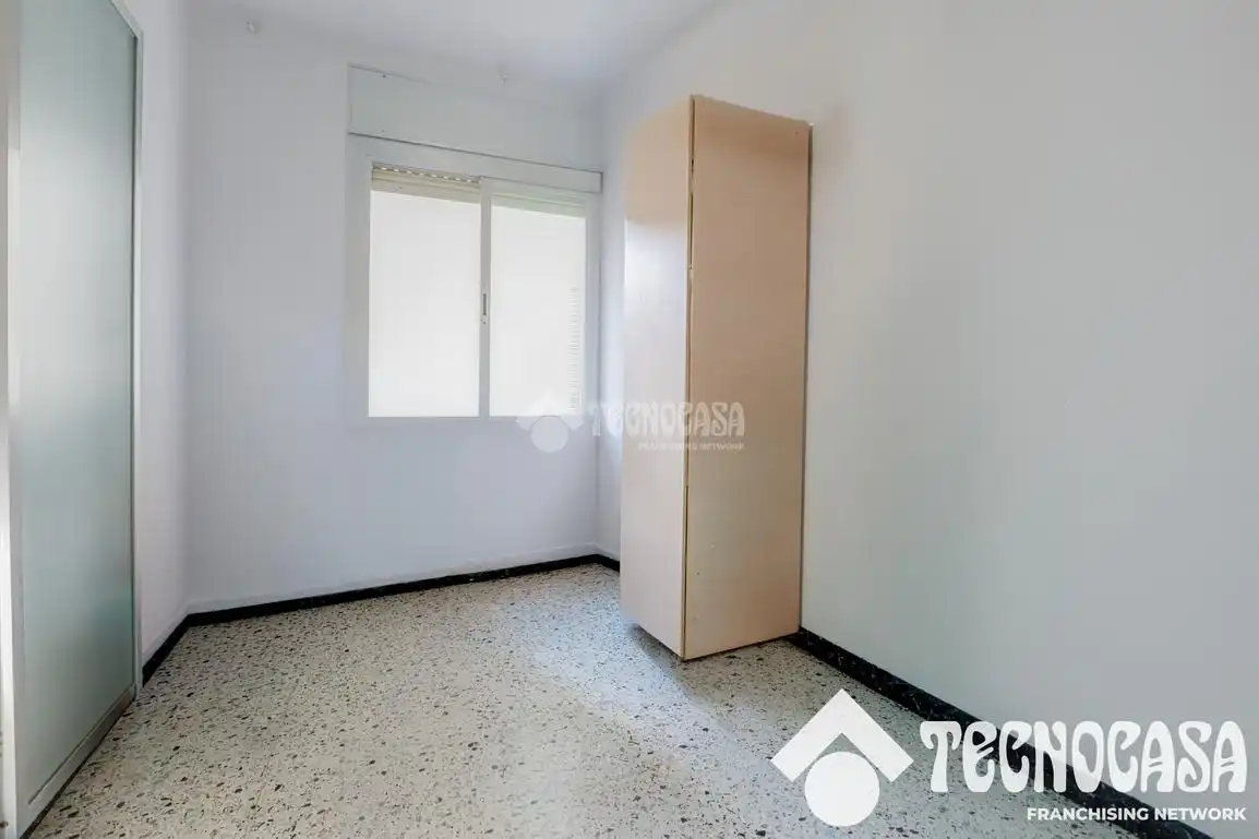 Bedroom of Flat for sale in Mataró