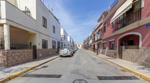 Foto 2 de Casa adosada en venta en Calle Fernando Martin, 2, Guillena pueblo, Guillena