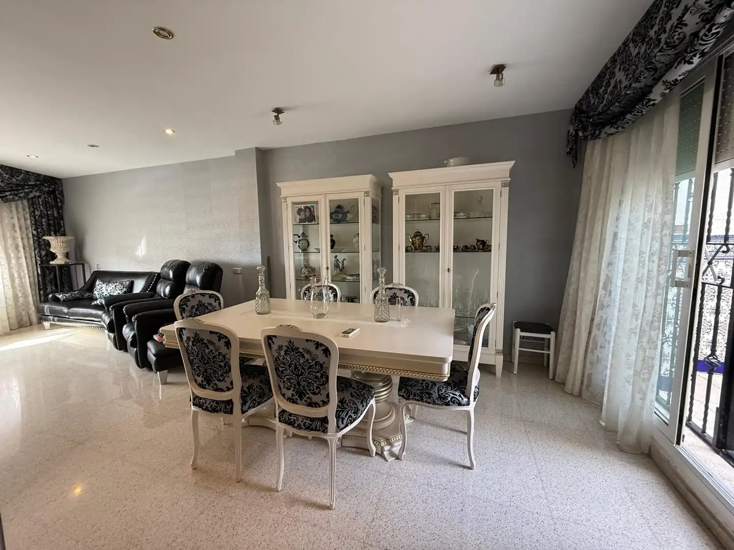 Esszimmer von Haus oder Chalet zum Verkauf in Santa Coloma de Gramenet mit Klimaanlage, Heizung und Terrasse