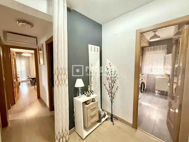 Flat for sale in Madrid  with Air Conditioner, Heating and Private garden