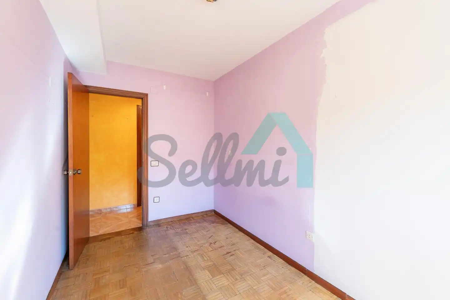 Bedroom of Flat for sale in San Martín del Rey Aurelio  with Heating, Parquet flooring and Storage room