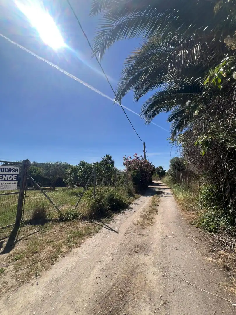 Terreno en venta en Los Palacios y Villafranca