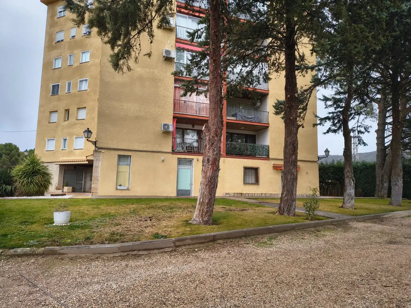 Vista exterior de Pis en venda en Sacedón amb Calefacció