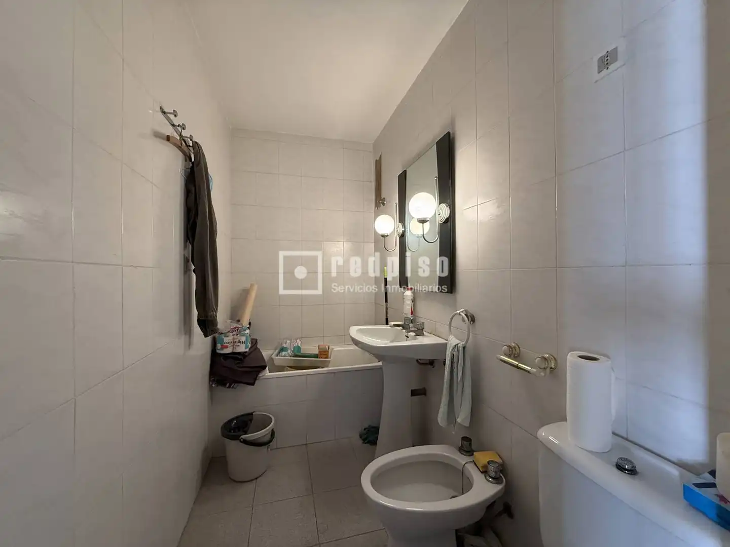 Baño de Piso en venta en Málaga con Calefacción, Terraza y Alarma