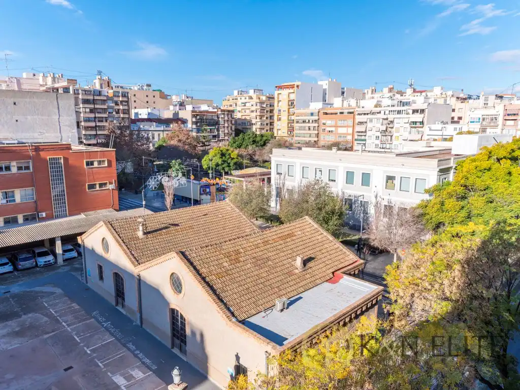Appartement avec terrasse à vendre à Calle Arzobispo Loaces