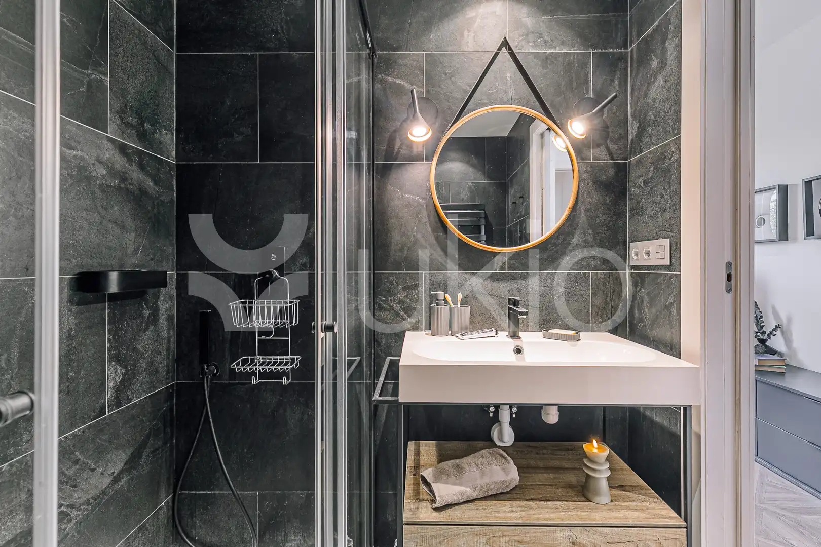 Baño de Apartamento de alquiler en Barcelona con Aire acondicionado, Calefacción y Amueblado
