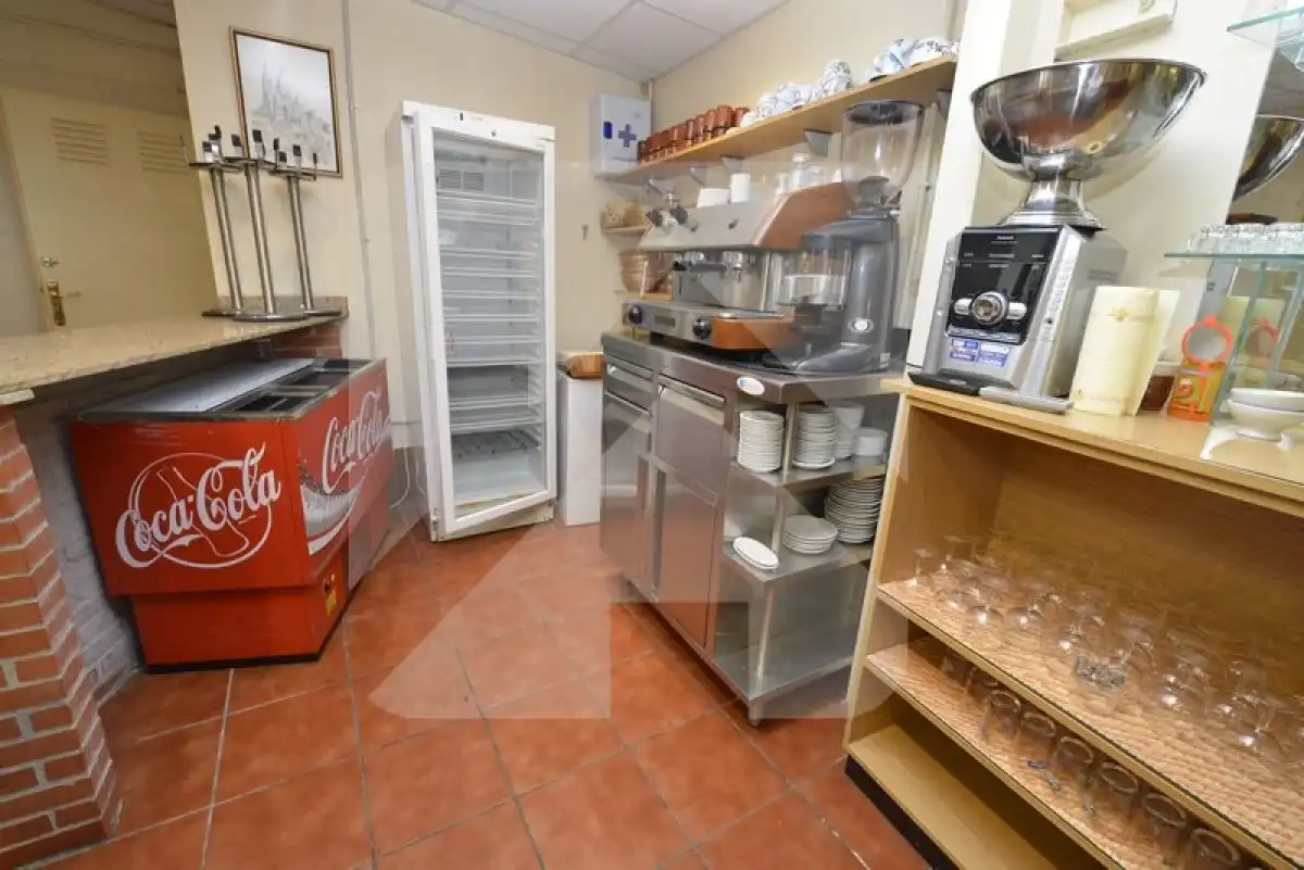 Cocina de Local en venta en Fabero con Aire acondicionado